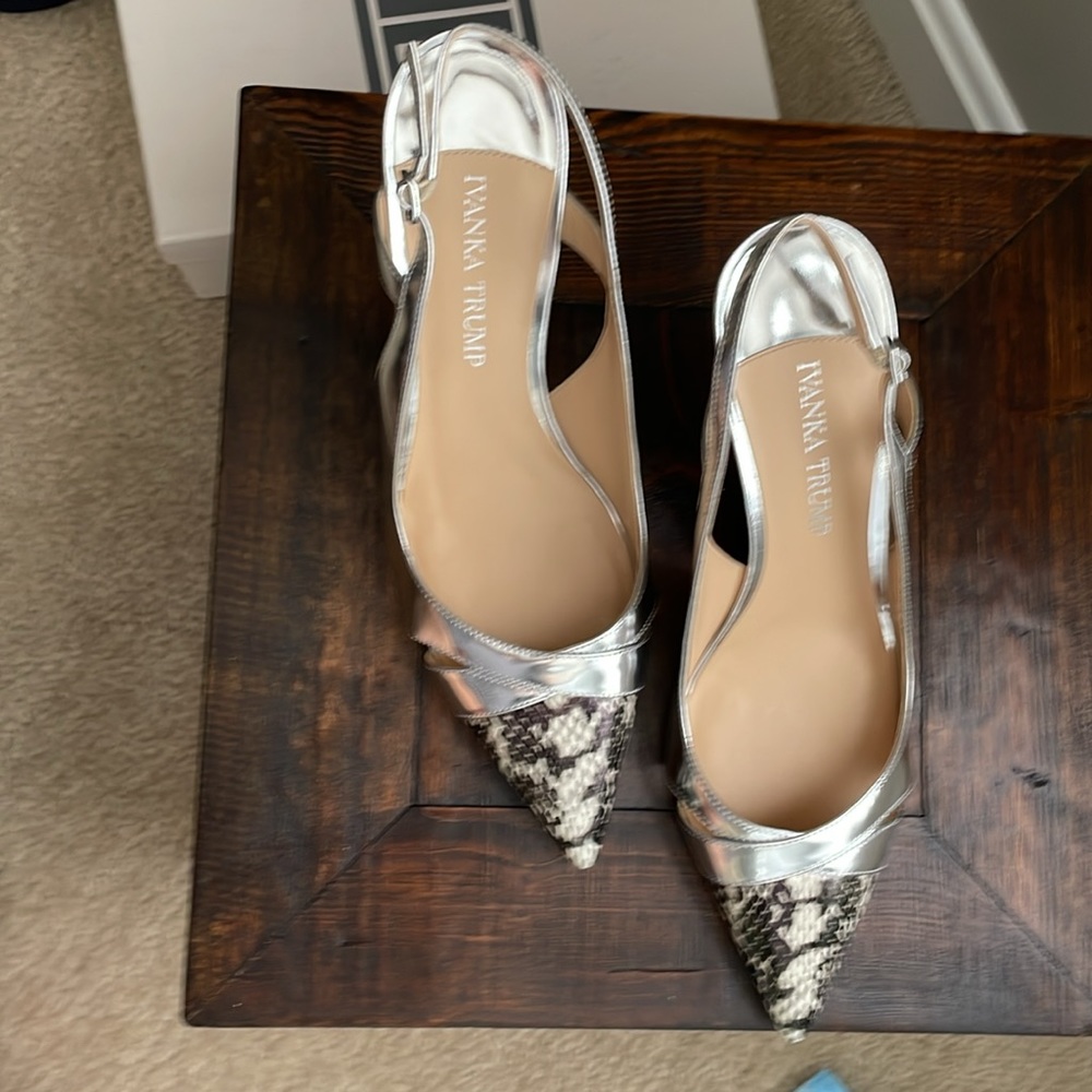 Women’s Ivanka Trump Silver Metallic Embellished Heels Size 9NWT